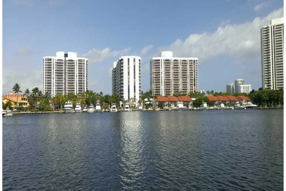 3600 Yacht Club Dr #1503, Aventura: photo 1 of 42