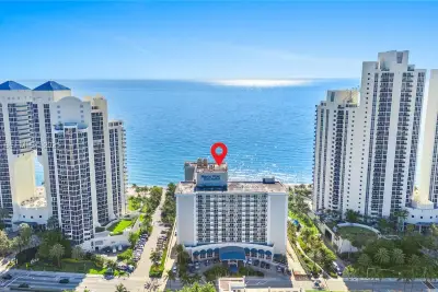 19201 Collins Ave #129, Sunny Isles Beach: photo 1 of 38