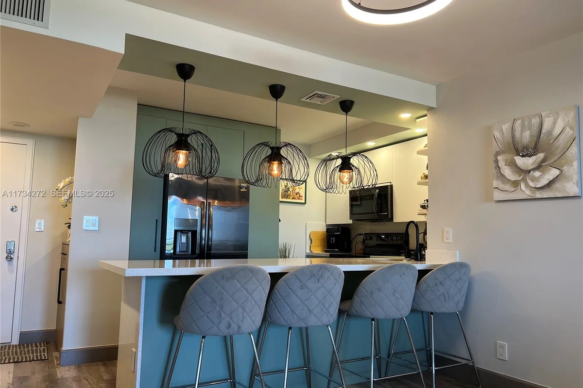 600 Three Islands Blvd #504, Hallandale Beach: photo 1 of 20