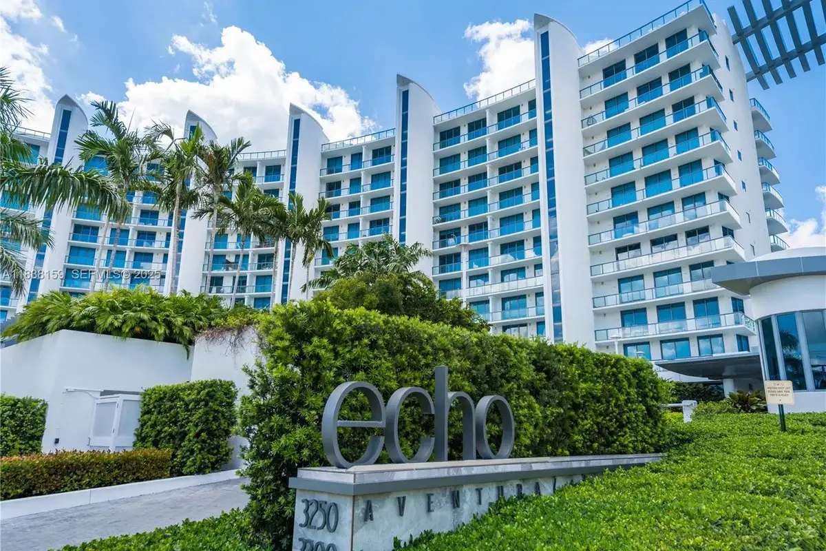 3250 NE 188th St #601, Aventura: photo 1 of 21