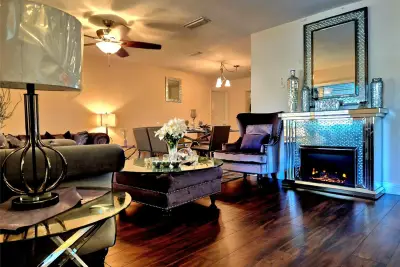 1390 NW 70th Ln, Margate: photo 1 of 42