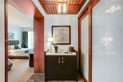10295 Collins Ave #1612, Bal Harbour: photo 1 of 4