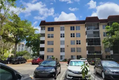 4158 Inverrary Dr #404, Lauderhill: photo 1 of 16