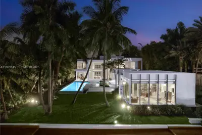 30 Palm Ave, Miami Beach: photo 1 of 72