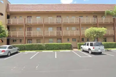 9800 Sunrise Lakes Blvd #309, Sunrise: photo 1 of 11