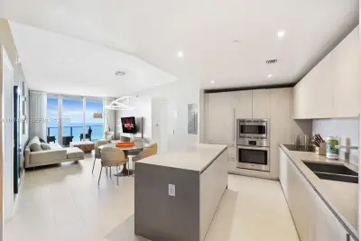 4111 S Ocean Dr #3108, Hollywood: photo 1 of 32