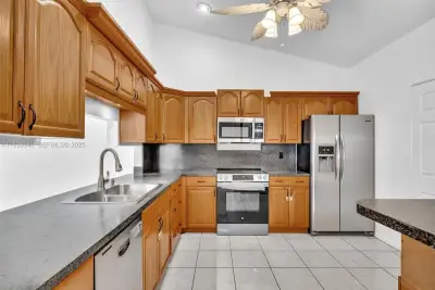 5201 SW 31st Ave #112, Dania Beach: photo 1 of 49
