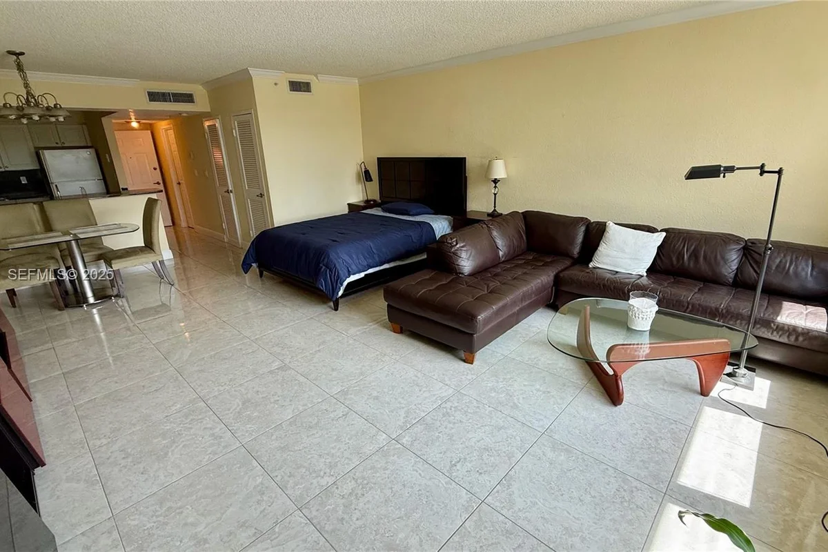 2501 S Ocean Dr #427, Hollywood: photo 1 of 19
