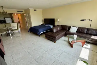 2501 S Ocean Dr #427, Hollywood: photo 1 of 19