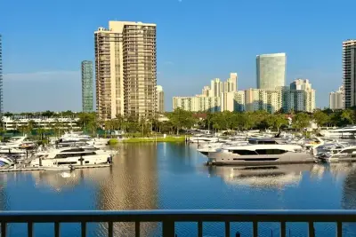 19877 E Country Club Dr #3606, Aventura: photo 1 of 37