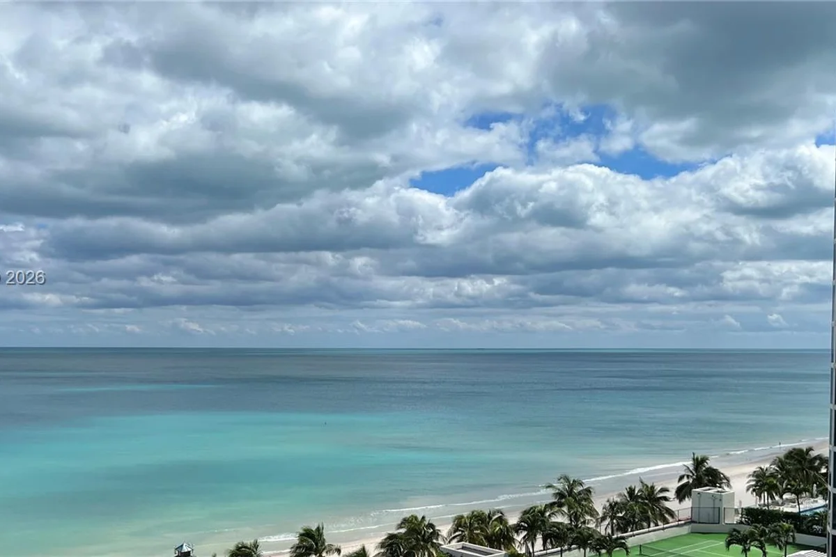 19201 Collins Ave #805, Sunny Isles Beach: photo 1 of 7