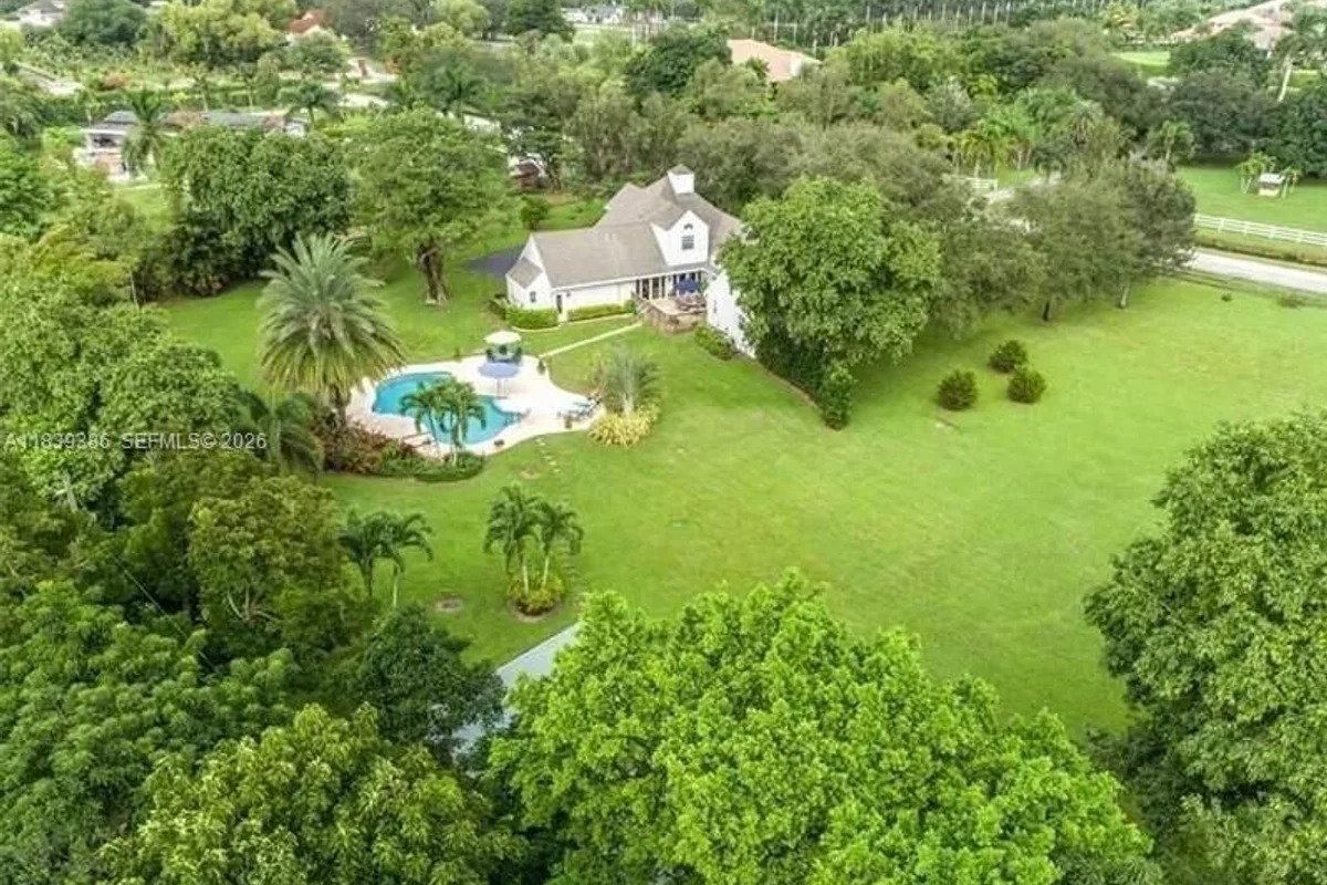 13500 SW 55th St, Southwest Ranches: photo 1 of 28