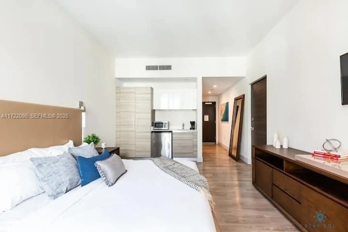 777 N Ocean Dr #S228, Hollywood: photo 1 of 35
