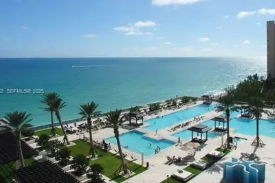 Condo in Hallandale Beach: photo 1 of 33