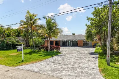 2417 NE 18th Ave, Wilton Manors: photo 1 of 33