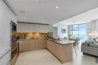 4111 S Ocean Dr #Lph3/5, Hollywood: photo 1 of 41