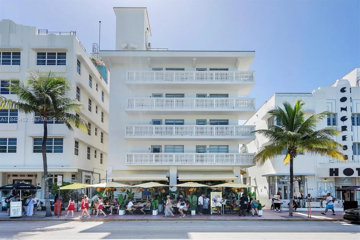 1024 Ocean Dr #A207, Miami Beach: photo 1 of 24