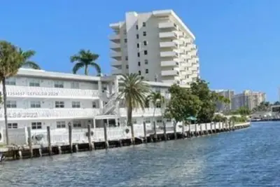 419 Golden Isles Dr #305, Hallandale Beach: photo 1 of 17