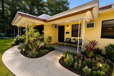 10 NE 50th Ter, Miami: photo 1 of 1