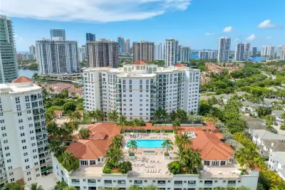 19900 E Country Club Dr #308, Aventura: photo 1 of 60