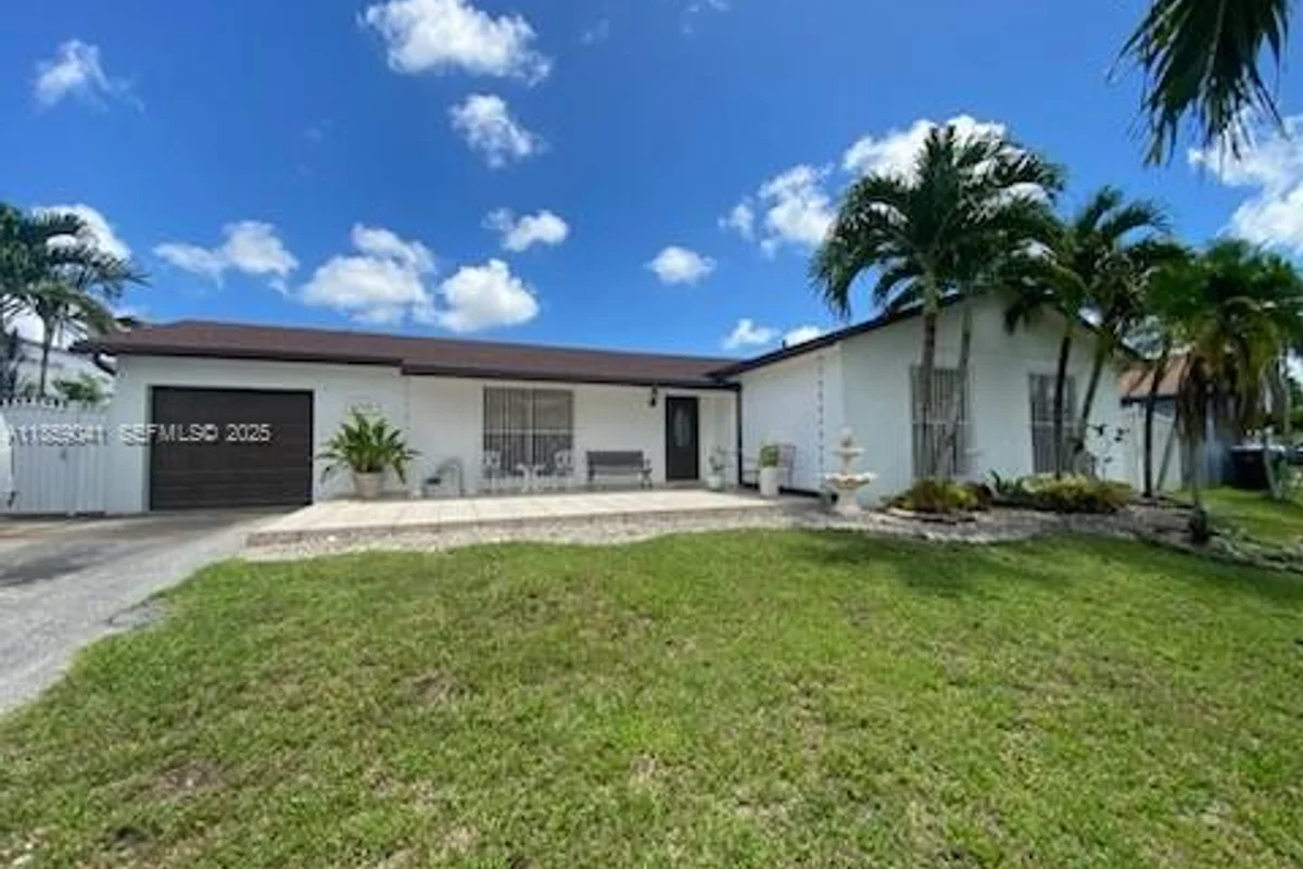 25931 SW 130th Ave, Homestead: photo 1 of 45