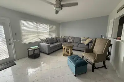 313 Southampton A, West Palm Beach: photo 1 of 14