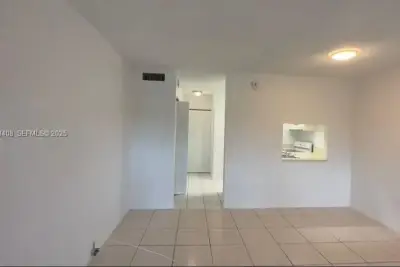 271 NW 177th St #B-216, Miami Gardens: photo 1 of 7