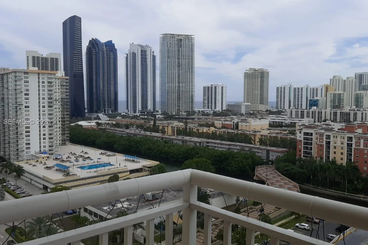 251 174th St #1711, Sunny Isles Beach: photo 1 of 35