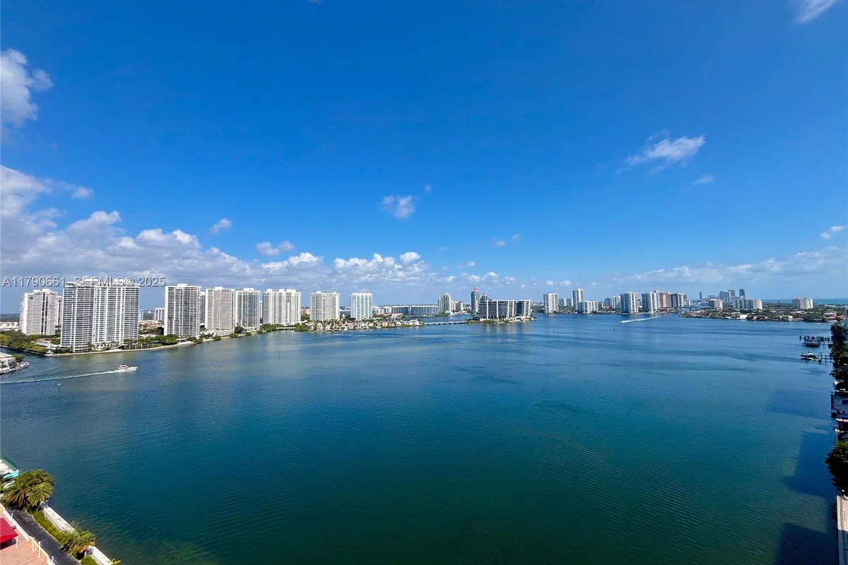 251 174th St #2219, Sunny Isles Beach: photo 1 of 31