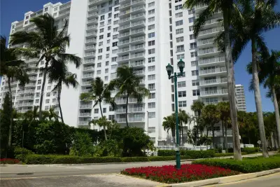 2801 NE 183rd St #1507W, Aventura: photo 1 of 24
