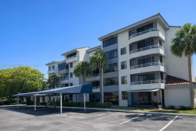 8305 SW 152nd Ave #A-411, Miami: photo 1 of 24