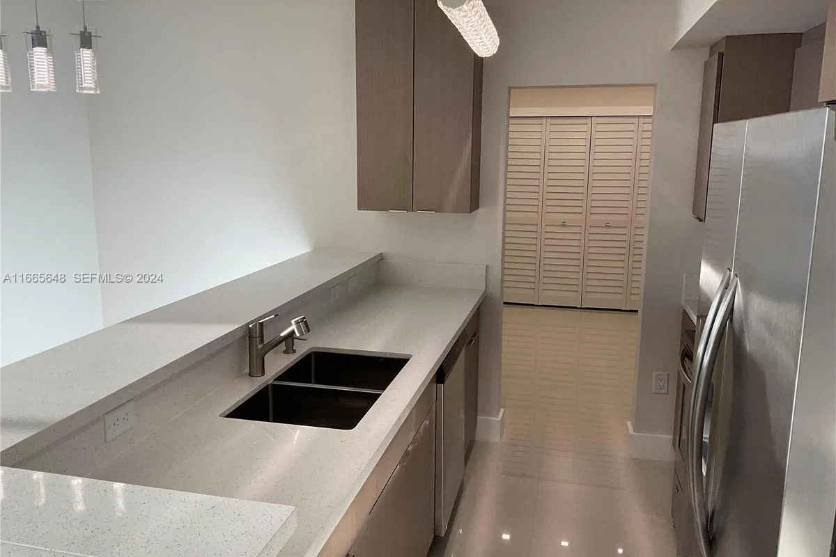 10185 Collins Ave #406, Bal Harbour: photo 1 of 36