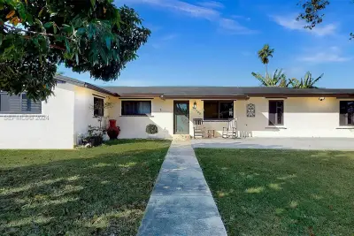 27200 SW 162nd Ave, Homestead: photo 1 of 47