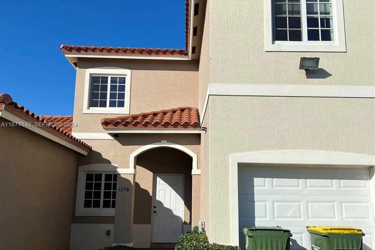 1258 NE 5th St #1234, Homestead: photo 1 of 2
