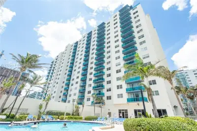 4001 S Ocean Dr #10D, Hollywood: photo 1 of 35