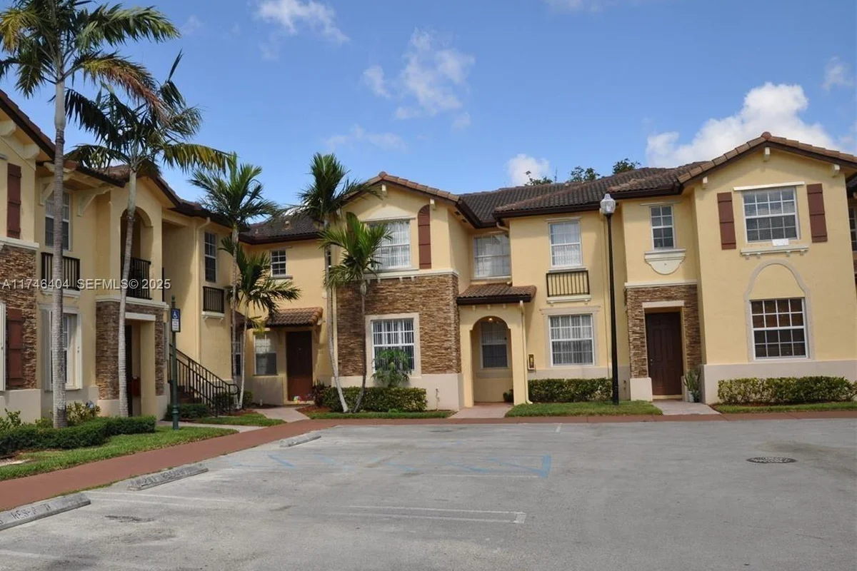 1420 NE 33rd Ave #106-15, Homestead: photo 1 of 13