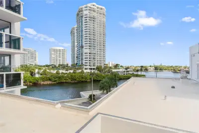 20505 E Country Club Dr #434, Aventura: photo 1 of 26