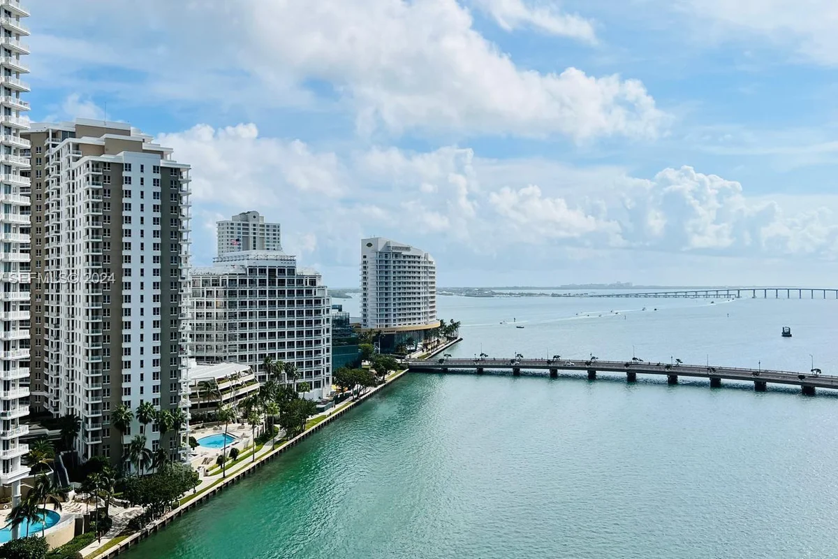 495 Brickell Ave #4902, Miami: photo 1 of 24