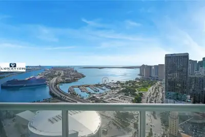 888 Biscayne Blvd #4306, Miami: photo 1 of 72