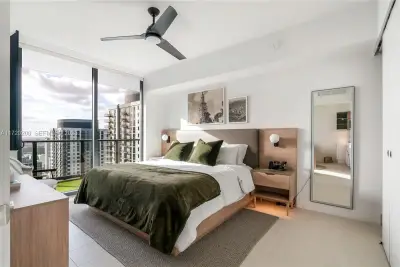 601 NE 1 Ave #3604, Miami: photo 1 of 51
