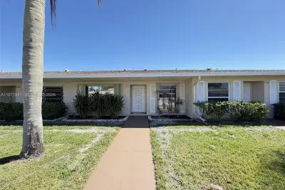 20927 Sedgewick Dr, Boca Raton: photo 1 of 24