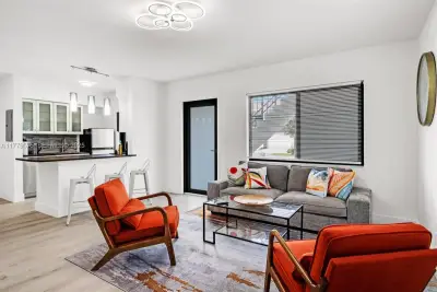 1630 SW 4th Ave #1, Fort Lauderdale: photo 1 of 9