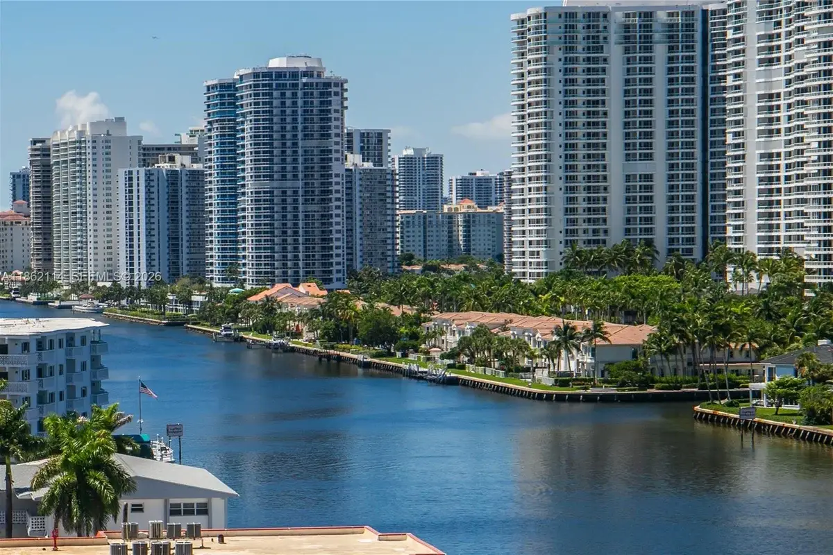 2017 S Ocean Dr #1008, Hallandale Beach: photo 1 of 33