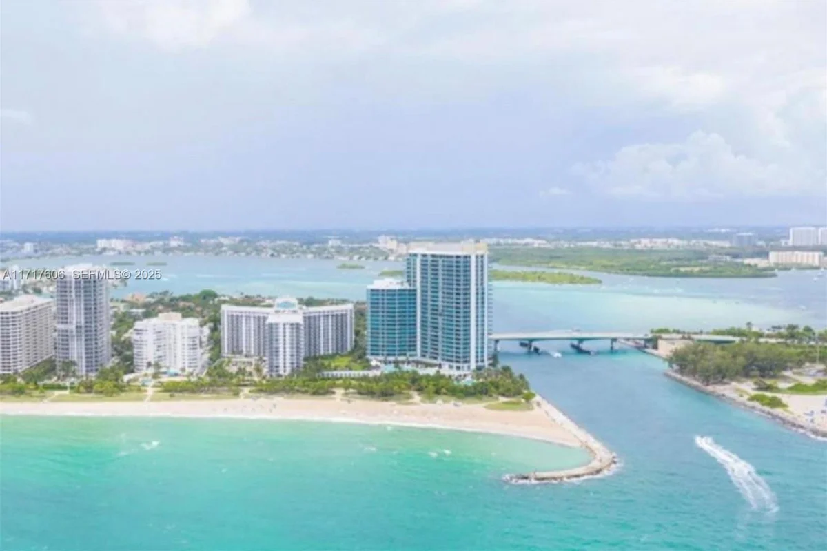 10275 Collins Ave #331, Bal Harbour: photo 1 of 15