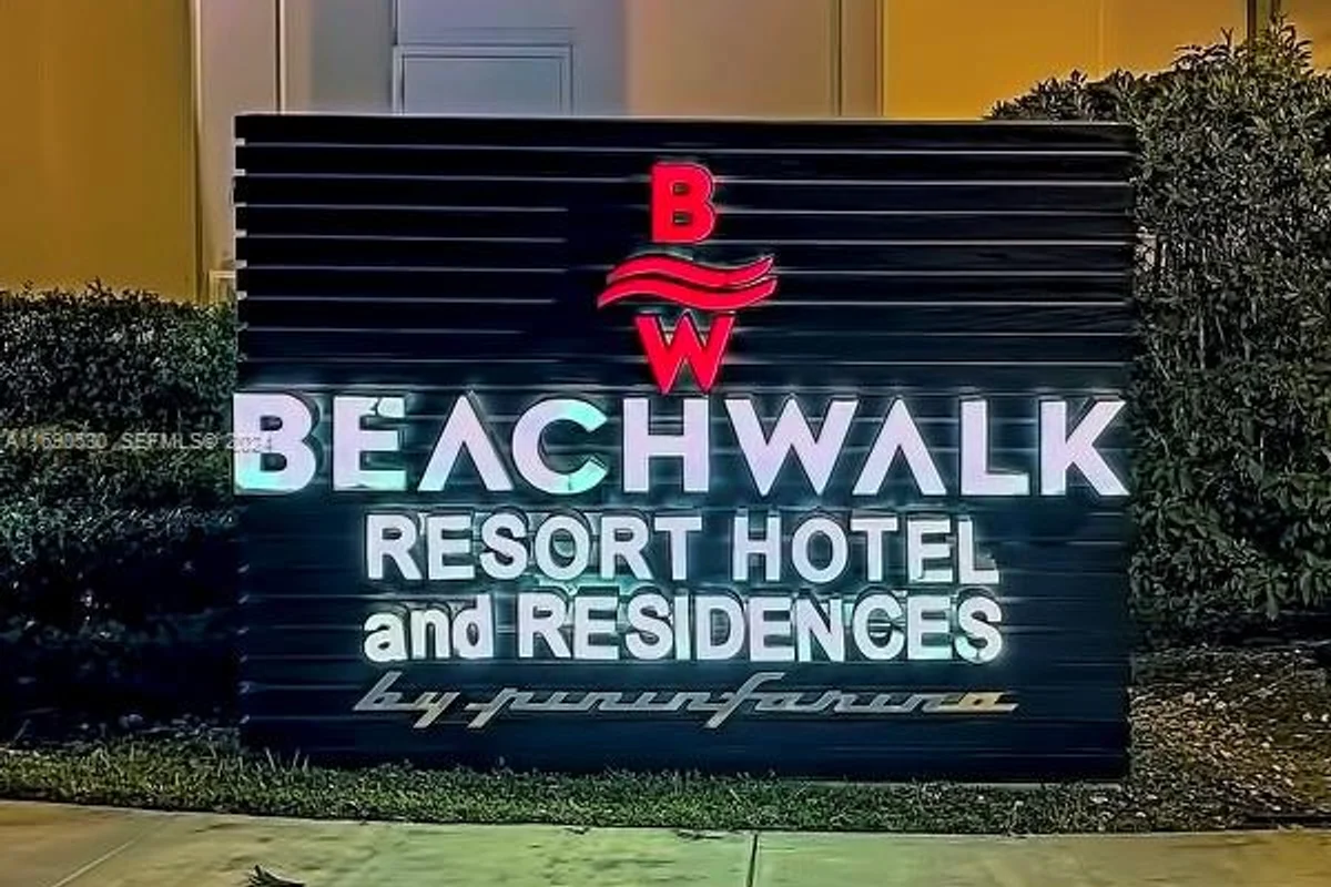 2602 E Hallandale Beach Blvd #R610, Hallandale Beach: photo 1 of 18