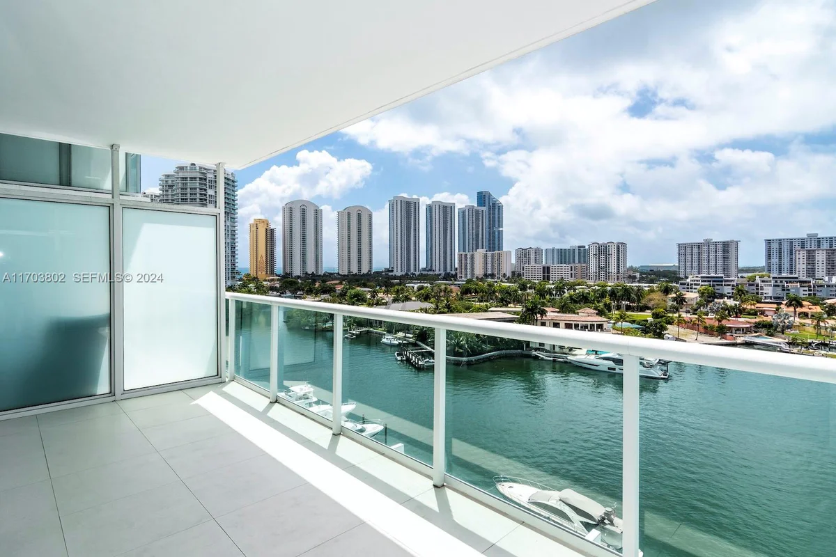 400 Sunny Isles Blvd #919, Sunny Isles Beach: photo 1 of 30