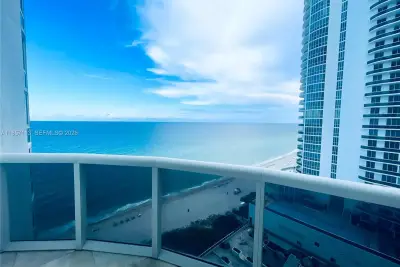 16001 Collins Ave #1402, Sunny Isles Beach: photo 1 of 28