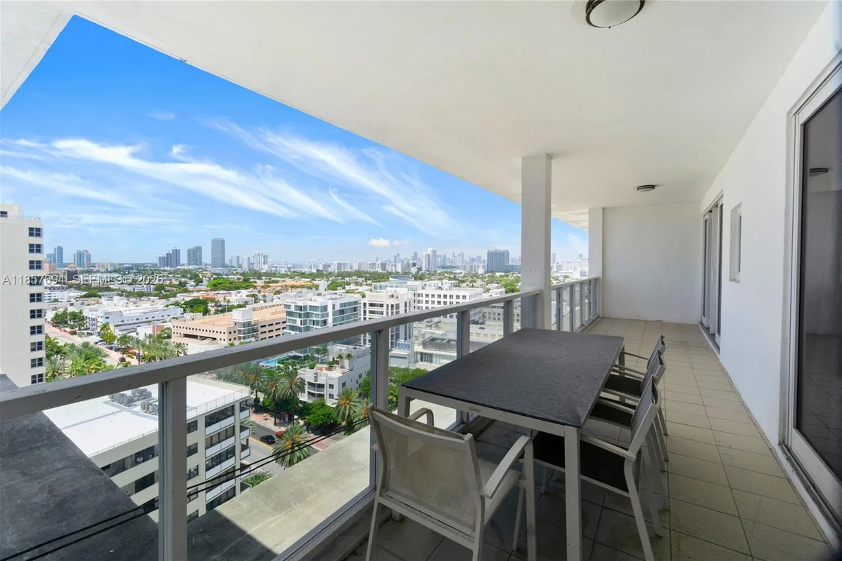 100 Lincoln Rd #PH14, Miami Beach: photo 1 of 41