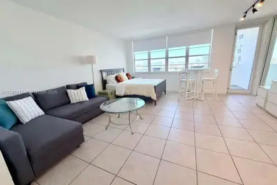 100 Lincoln Rd #1220, Miami Beach: photo 1 of 22