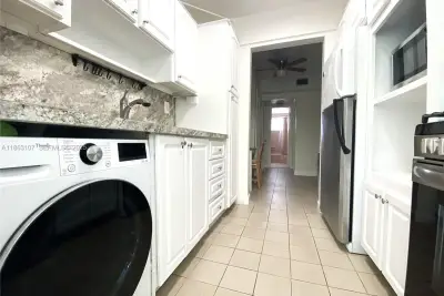 932 Euclid Ave #2, Miami Beach: photo 1 of 18
